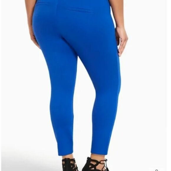 Torrid Cropped Trouser Pant- All Nighter Ponte in Surf the Web Blue Size 18 - Picture 2 of 6
